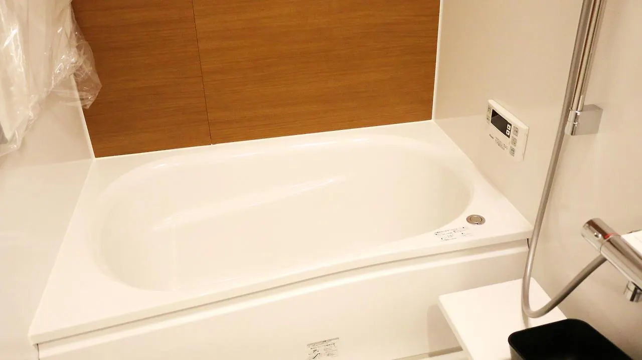 **  Maruya Guest House Hakubaicho Kyoto Japan